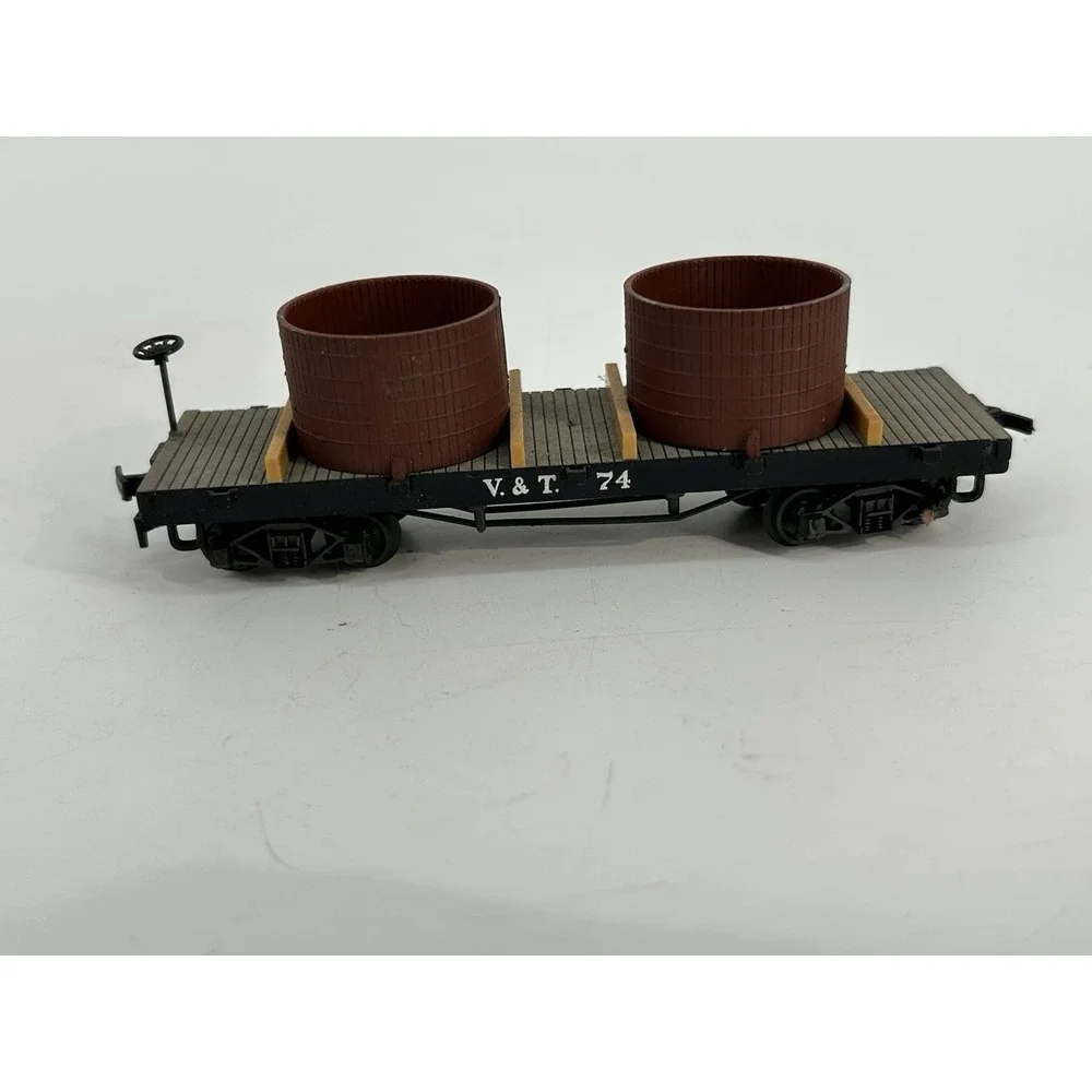 Vintage HO Scale V & T 45 Flat Car with Two Barrels Load Pocher Made in Italy